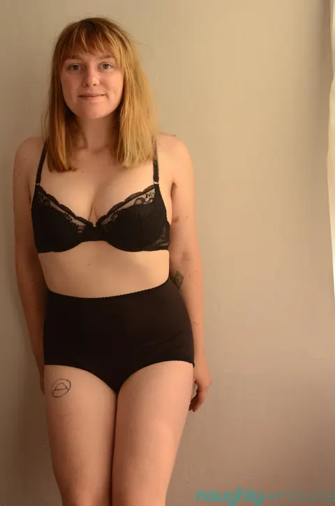 Teddy Snowflower: Busty Blonde Amateur Shows Her Hairy Bush and Fingers Deep – photo 7 of 21