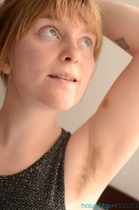 Teddy Snowflower: Busty Blonde Amateur Shows Her Hairy Bush and Fingers Deep – photo 2 of 21