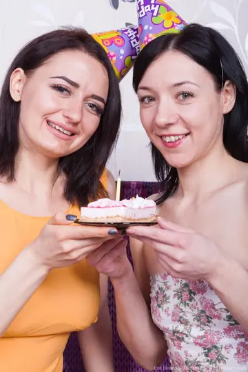 Tamanta – Two Brunettes with Natural Tits Lick Hairy Pussies and Fuck with a Dildo