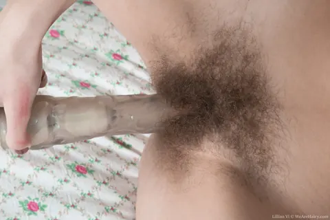 Lillian Vi: Thick Hairy Brunette Uses a Dildo on Her Bush for Xmas – photo 9 of 16