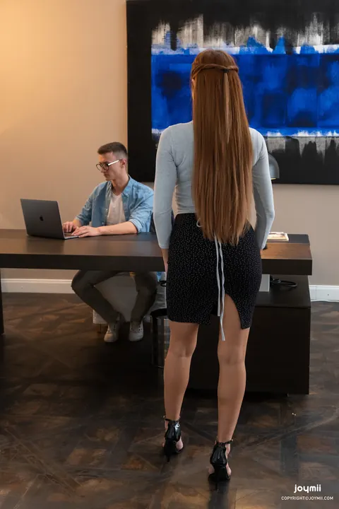 Vanna Bardot: Petite Redhead Fucks Her Nerdy Boss in the Office – photo 1 of 20