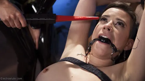 Freya French: French MILF Dominates Blonde and Redhead in Lesbian Bondage – photo 9 of 21