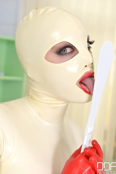 Latex Lucy: Busty British MILF Strips Out of Her Nurse Uniform and Uses a Toy While Bound – photo 9 of 21