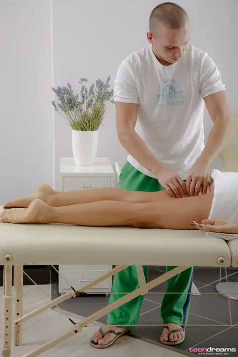 Woman Gets Oiled Massage, Rides Masseur and Takes a Creampie – photo 5 of 21