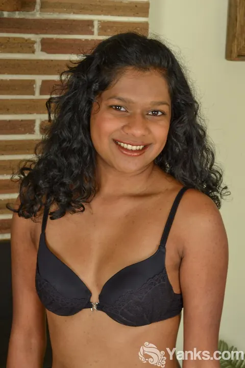 Indian Brunette Doffs Her Panties and Fingers Her Pussy – photo 2 of 16