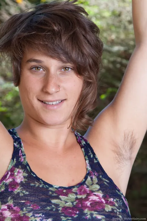 Thick Brunette Pulls Down Her Shorts and Spreads Her Hairy Pussy Outdoors – photo 2 of 21