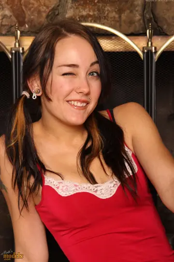 PAWG in Lingerie and Heels Poses on Her Knees