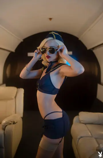 Kiara Cole – Tattooed Blonde Flaunts Her Big Ass and Small Natural Tits