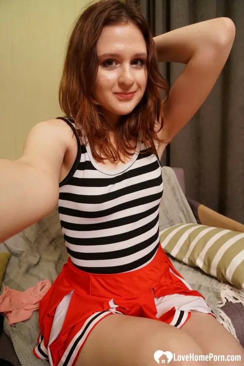 Slim Redhead in Lingerie Spreads Her Pussy for a Phone Selfie – photo 10 of 20
