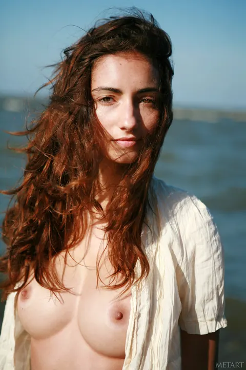 Gabriella Banks: Woman with Hairy Pussy Spreads Wide on the Beach – photo 10 of 21