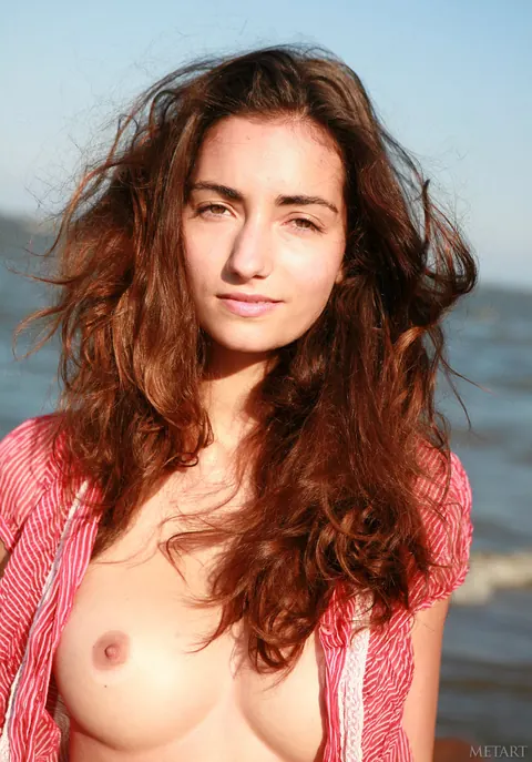 Gabriella Banks: Woman with Hairy Pussy Spreads Wide on the Beach – photo 19 of 21