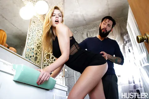 Lexi Davis: Blonde with Big Tits Gives a Blowjob in the Bathroom – photo 1 of 16