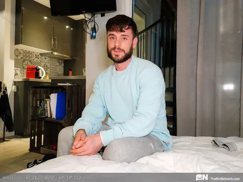 Hairy Guy Sucks Cock After Anal and Takes a Cumshot – photo 12 of 20