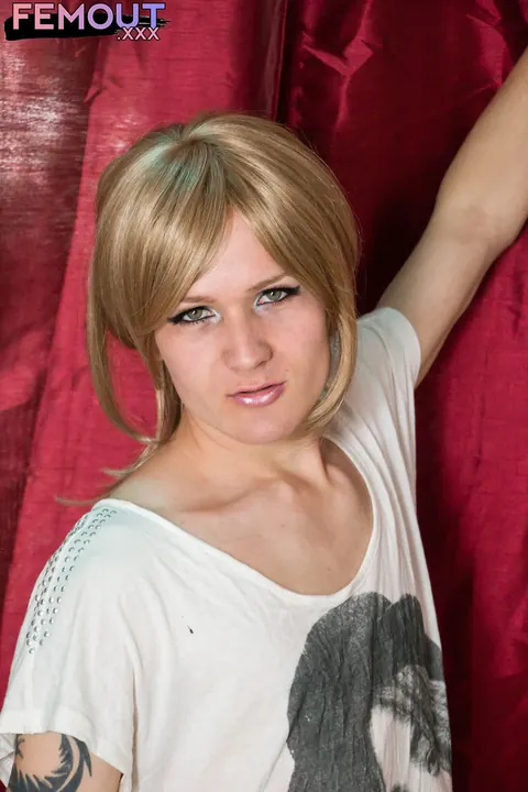 Trans Woman Strips Nude and Fingers Herself – photo 2 of 16
