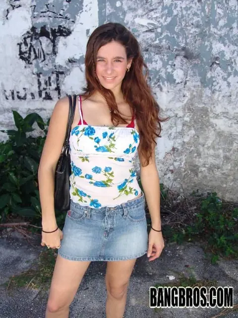 Jackie Ashe: Thick Brunette Gets Fucked in a Skirt Outdoors for a Facial – photo 1 of 20