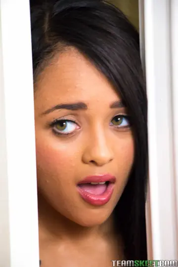 Holly Hendrix – Petite Skinny Latina Sucks Cock and Takes Anal in Cowgirl