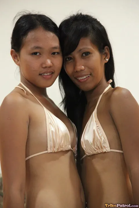 Slim Filipina Brunettes Share a Cock in POV Threesome – photo 14 of 21