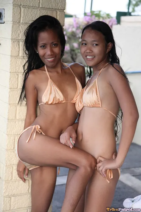 Slim Filipina Brunettes Share a Cock in POV Threesome – photo 12 of 21