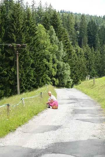 Nikky Dream – Blonde in Cosplay Costume Takes Outdoor Threesome