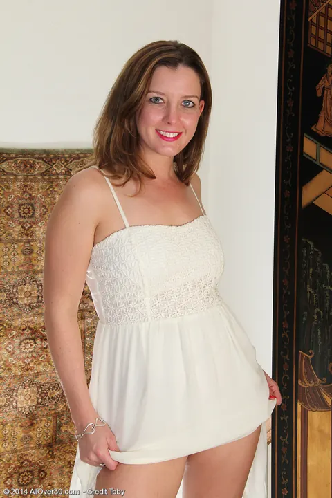 Deliliah Stevenson: Mature Redhead PAWG Spreads in a Skirt and Panties – photo 2 of 14