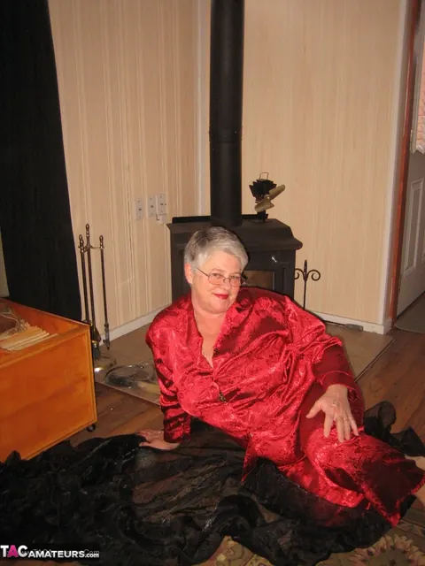 BBW with Big Tits Strips Out of Her Lingerie and Spreads – photo 8 of 20