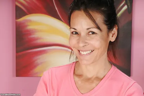 Trudy Lewis: Mature Brunette Reveals Her Big Enhanced Tits in Shorts – photo 6 of 13
