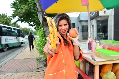 Laura Montenegro: Colombian Brunette Teases Nude Outdoors with a Banana – photo 7 of 16