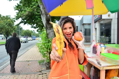 Laura Montenegro: Colombian Brunette Teases Nude Outdoors with a Banana – photo 9 of 16