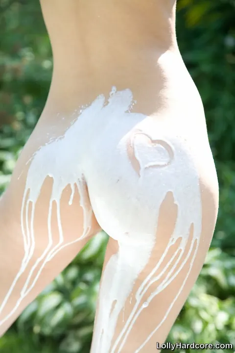 Lolly Hardcore: Skinny Blonde Pours Buttermilk Over Herself Outdoors – photo 8 of 21