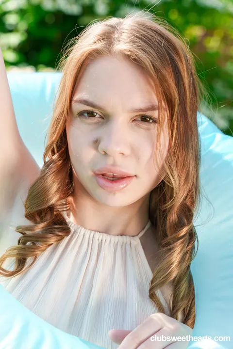 Lana Rose: European Brunette with Big Natural Tits Shows Her Body – photo 2 of 21