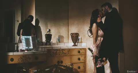 Hailey Lynzz: Brunette Flaunts Her Big Natural Tits and Tattoo Before Sex – photo 12 of 21