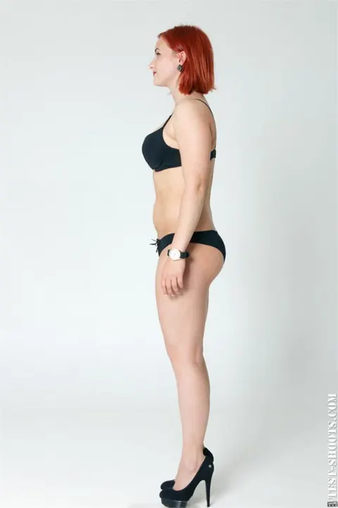 Curvy Redhead Poses Naked and Spreads Her Pussy – photo 10 of 18