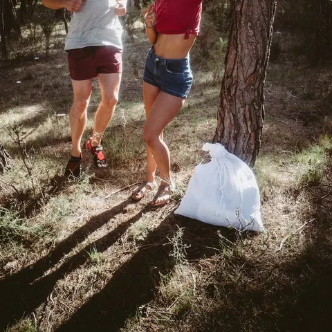 Samia Duarte: Spanish MILF in Shorts Fucks in the Forest – photo 7 of 16