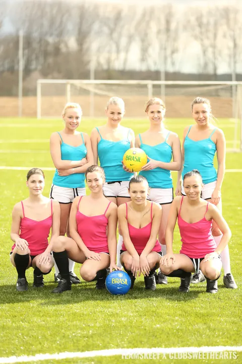 Bailey Ryder: Blonde and Brunette Lesbians Finger and Lick Outdoors and in the Bathroom – photo 1 of 20