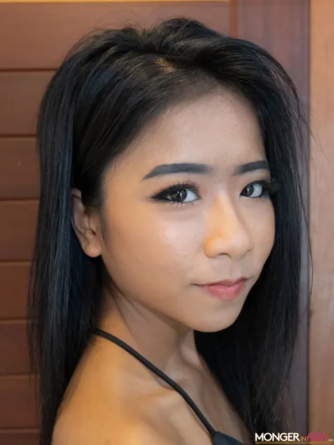 Thick Thai Brunette in Stockings and Heels Bares Her Tits and Ass – photo 3 of 20