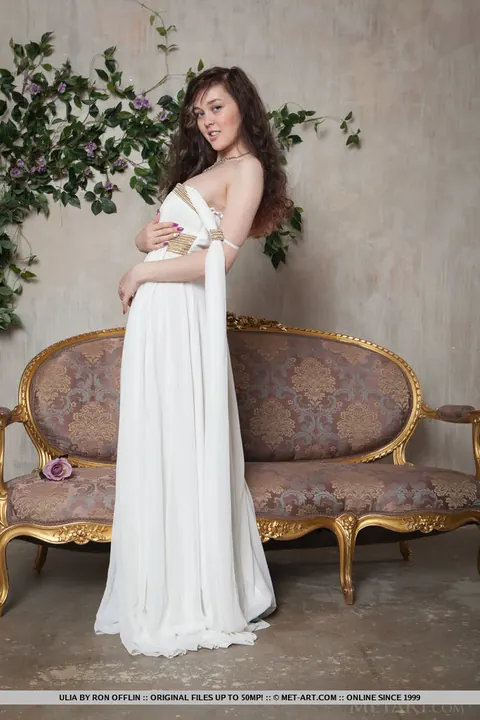 Thick Brunette Drops Her Dress to Show Her Hairy Pussy – photo 3 of 18