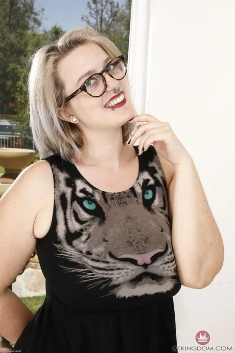 Nyx Night: Busty Blonde BBW in Glasses and Panties Shows Her Hairy Pussy – photo 2 of 20
