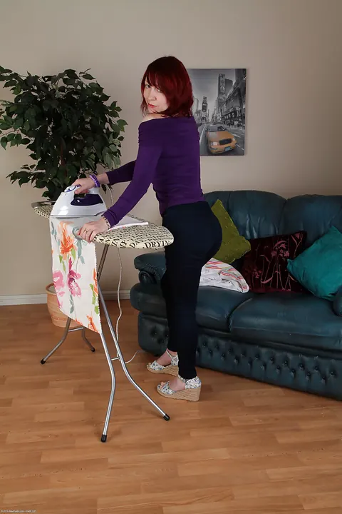 Scarlet Rose: Mature Redhead Strips Off Her Panties and Spreads Her Pussy – photo 2 of 16