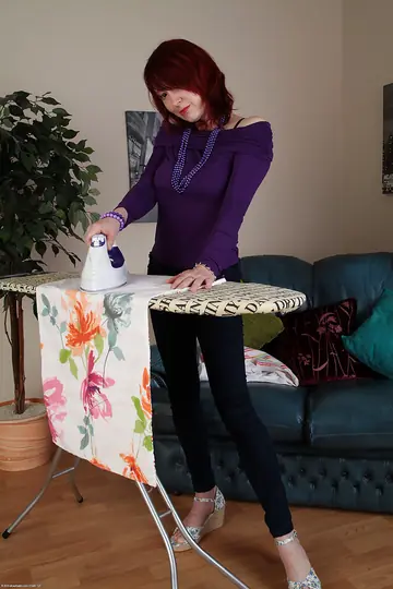 Scarlet Rose – Mature Redhead Strips Off Her Panties and Spreads Her Pussy