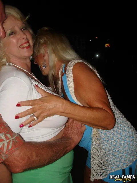 Double Dee & Tracy Lick: Mature British Blonde Fucks and Kisses Her Partner – photo 8 of 20