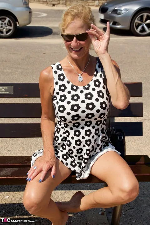 Molly Maracas: Thick Blonde MILF Strips Out of Her Skirt on the Beach – photo 15 of 16