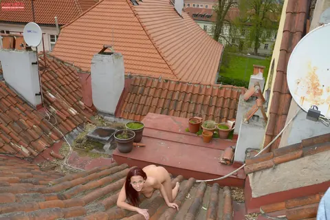 Terry Sullivan: Redhead PAWG Poses Nude Outdoors Showing Her Tattoo – photo 6 of 21