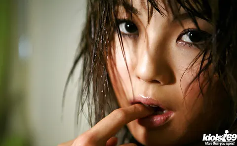 Azumi Harusaki: Petite Japanese Brunette Shows Her Hairy Pussy in the Bathroom – photo 4 of 16