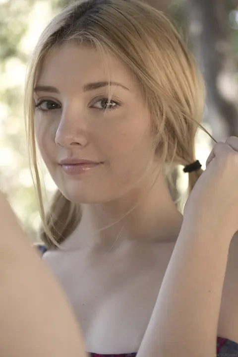 Blaire Ivory: Tall Blonde Flashes Her Shaved Pussy and Small Tits Outdoors – photo 5 of 21