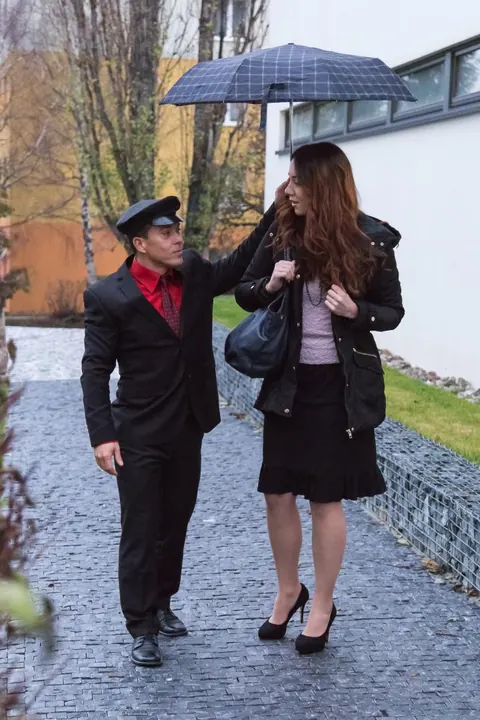 ZOE DAVIS: European Brunette Fucks Outdoors and Spreads for Her Partner – photo 3 of 17