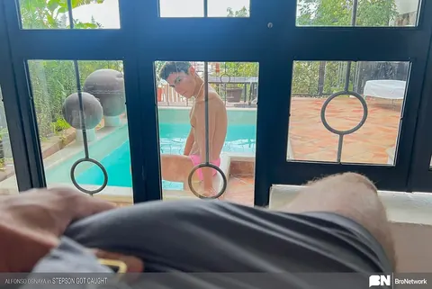 Older Man Barebacks Guy in POV Anal – photo 10 of 20
