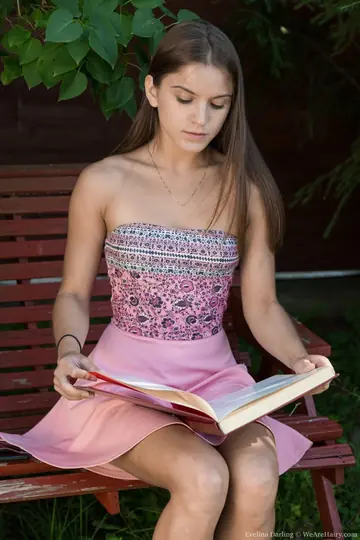 Evelina Darling – Skinny Russian Brunette Lifts Her Skirt and Spreads Outdoors
