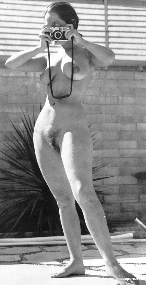 Brunette Vintage Model Undresses and Shows Her Body – photo 4 of 12