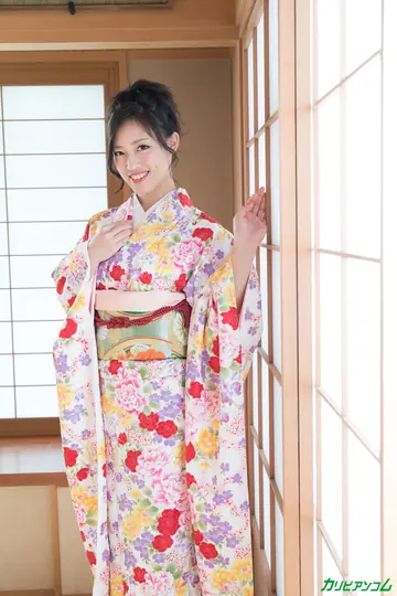 Chiaki Hidaka – Hairy Asian Babe Gives a Titjob and Gets a Facial