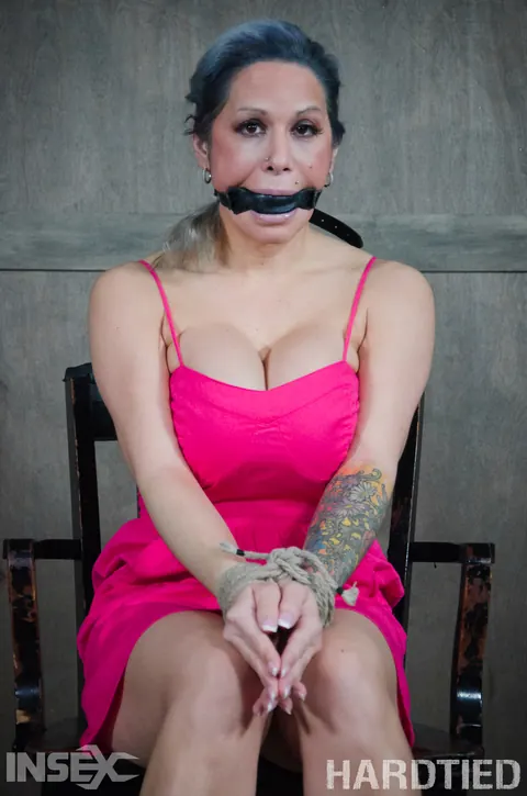 Alyssa Lynn: Blonde MILF Bound in a Skirt for Tit Torture and Toy Play – photo 7 of 14